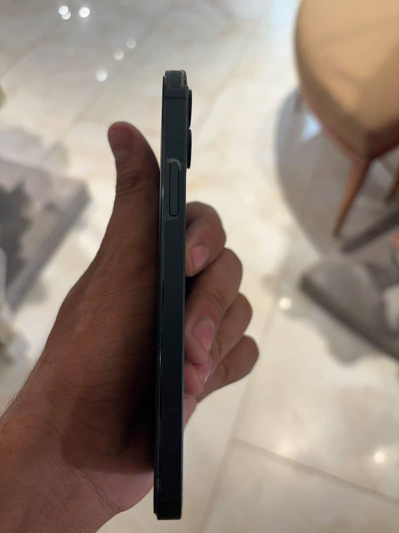 Apple iPhone 12 Pro 6