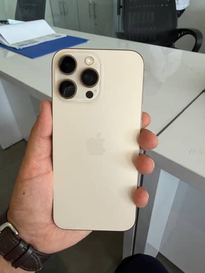 Apple iPhone 16 Pro Max