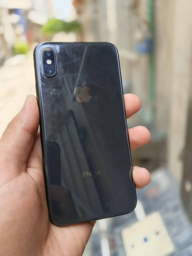Apple iPhone X 4