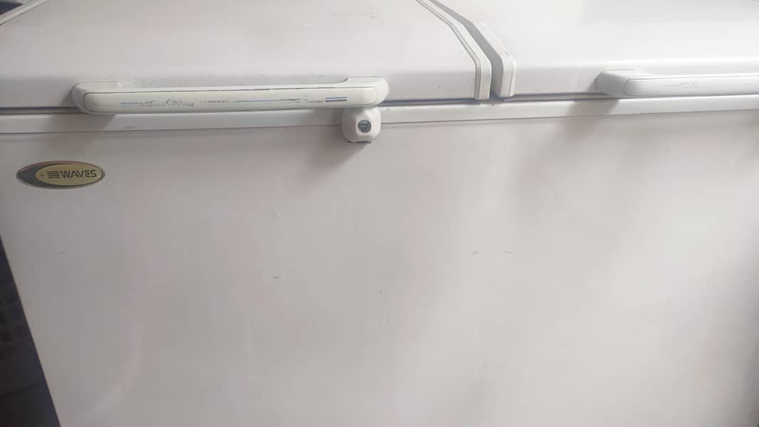 Waves Deep Freezer – Double Door Chest Freezer 0