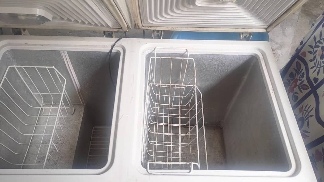 Waves Deep Freezer – Double Door Chest Freezer 2