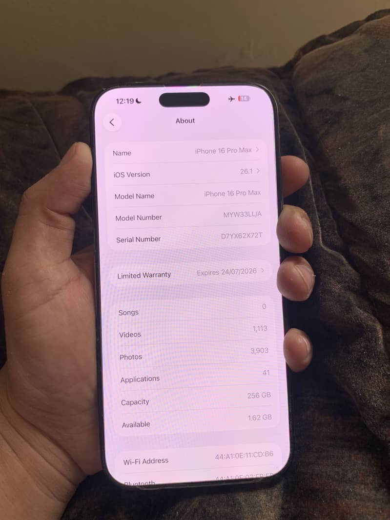 iPhone 16 Pro Max 3