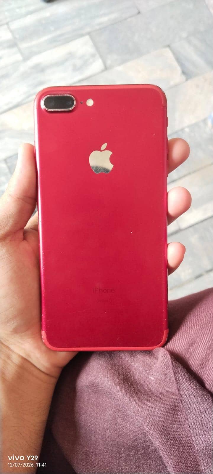 Apple iPhone 7 Plus 0