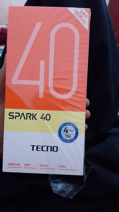 Tecno spark 40