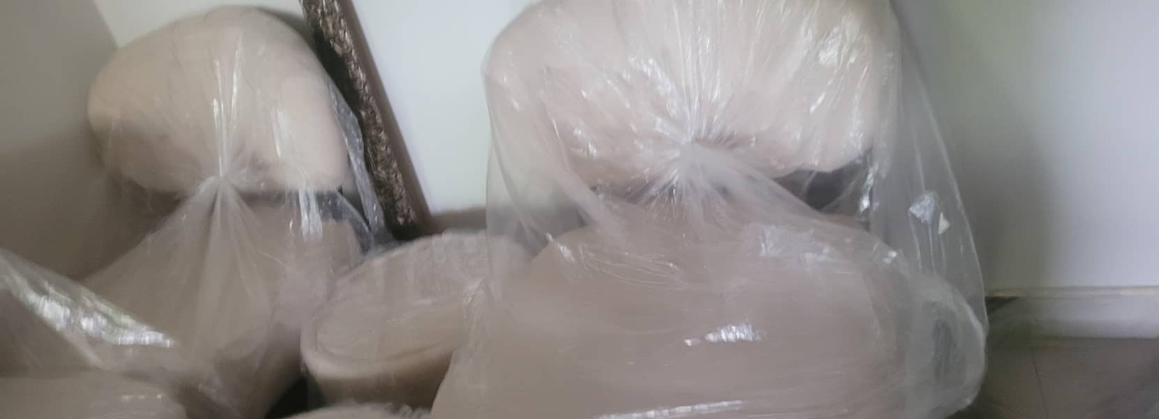 chairs 0