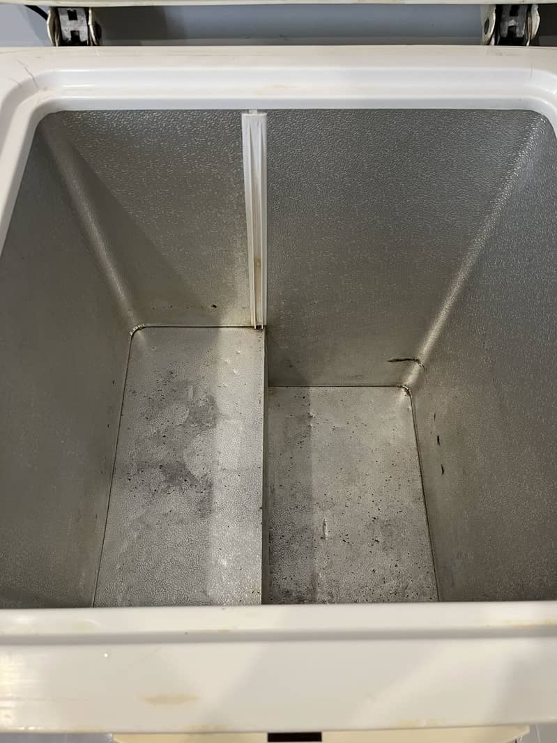 Waves single door deep freezer 2