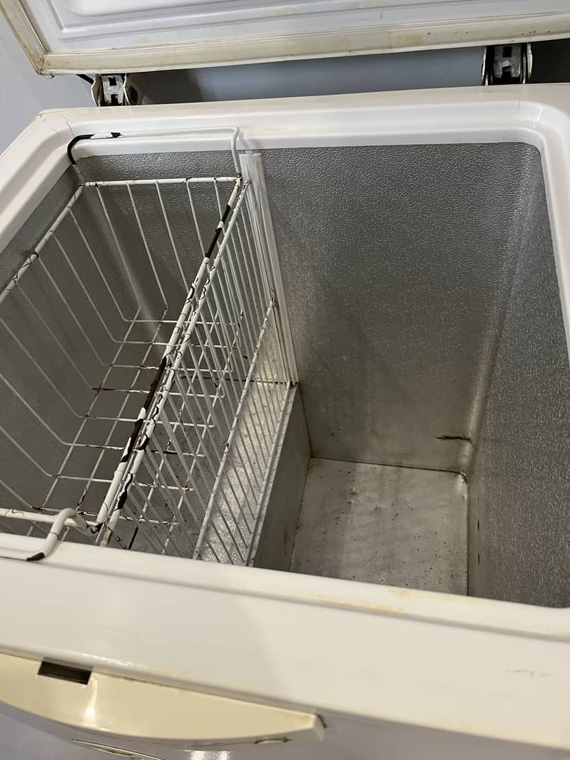 Waves single door deep freezer 3