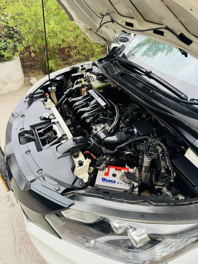 Honda Vezel hybrid Z sensing. . Full option . . BtoB genuine