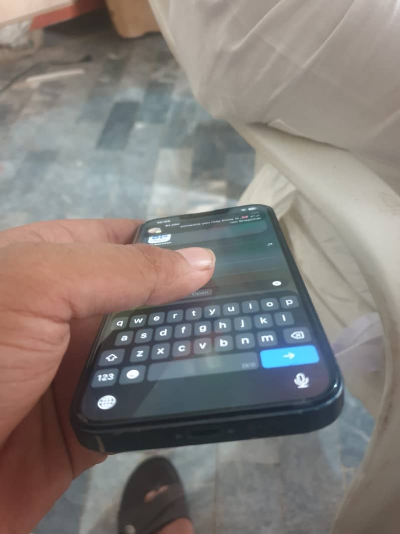 Apple iPhone 13 1