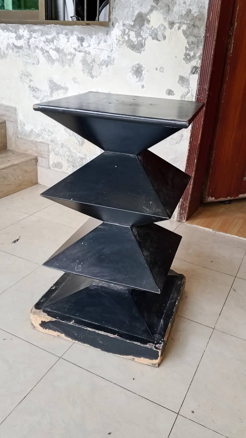 side table used 0