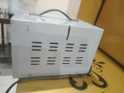 National Koike Automatic Voltage Stabilizer 2500W – Working Condition