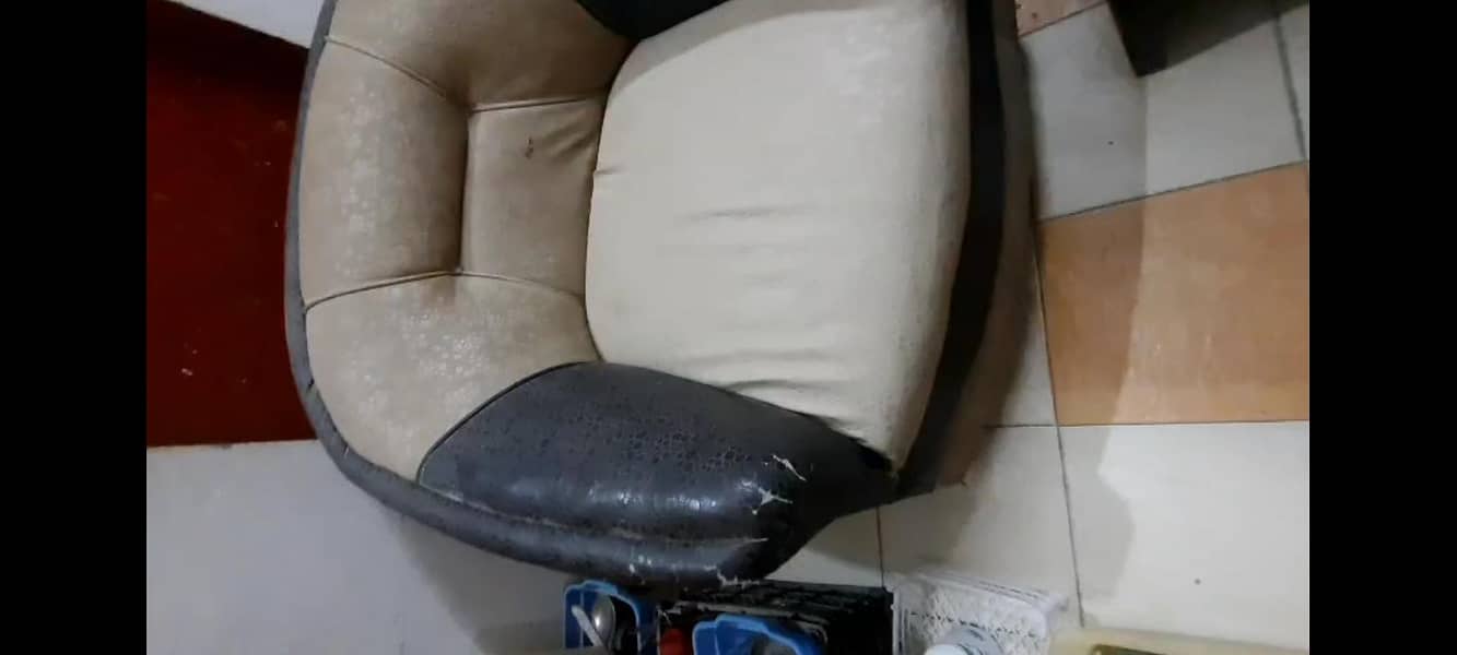 five seater Sofa 5