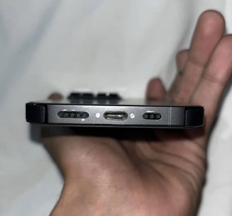 Apple iPhone 14 Pro 3