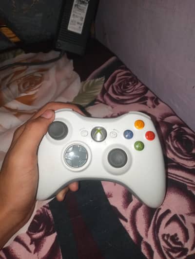 xbox 360 all games  installed  all accessories  with box