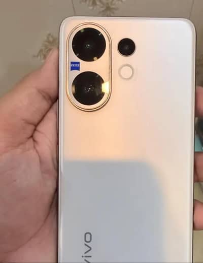 Vivo V60