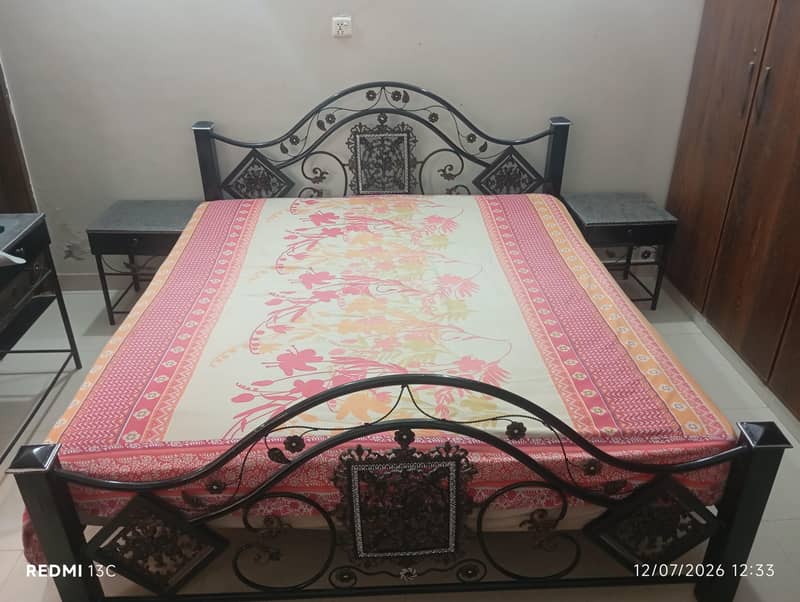 with side tables without mattress 1
