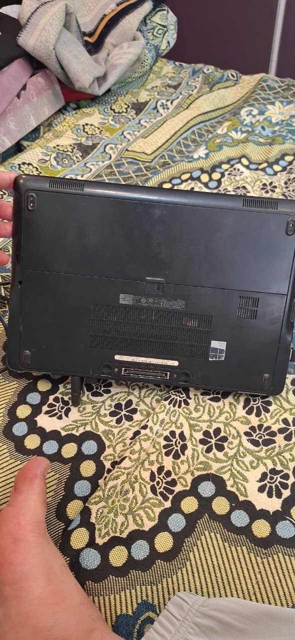 dell laptop latitude E7250 6