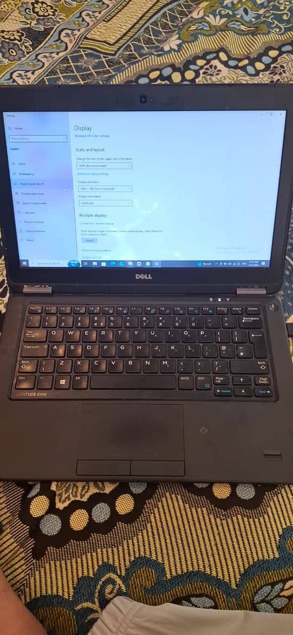 dell laptop latitude E7250 7