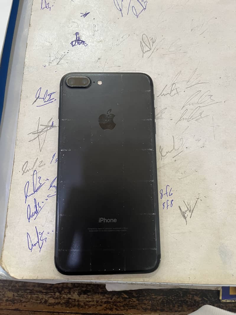 Apple iPhone 7 Plus 6
