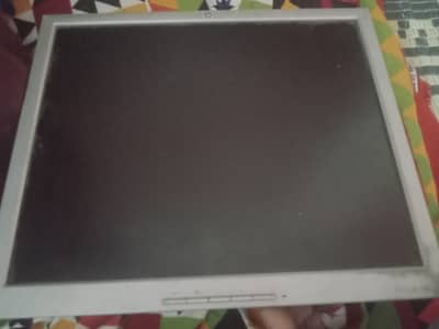“HP 1740 17-inch LCD Monitor – VGA & DVI, Good Condition”