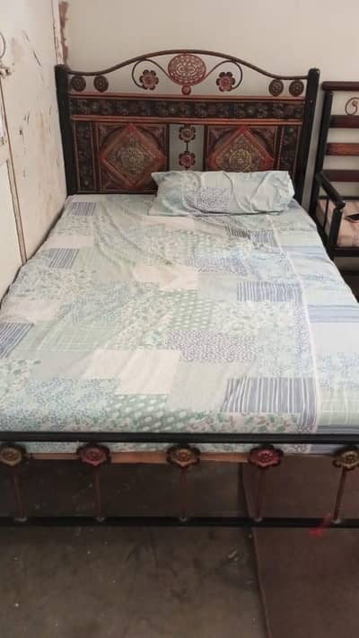 Single iron Bed