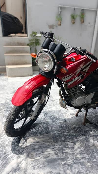Yamaha ybr 125