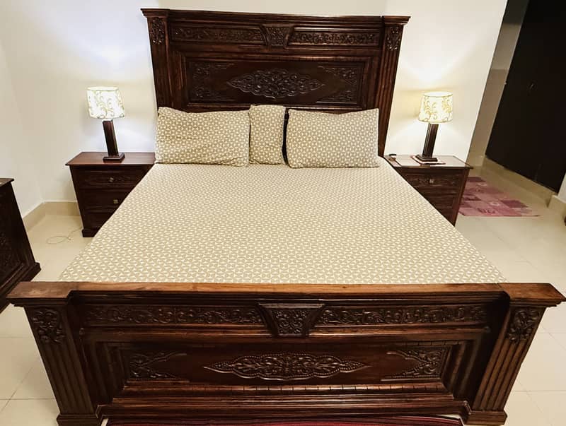 King size Bed 1
