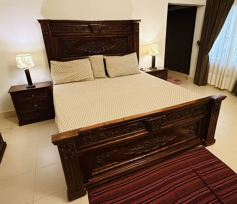 King size Bed 2
