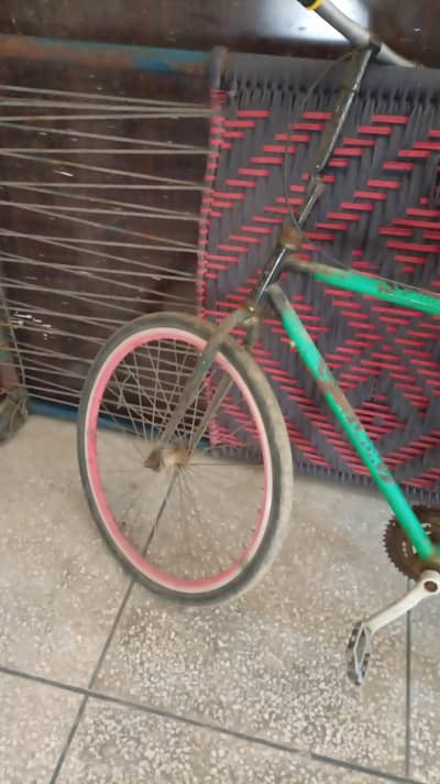 bicycle  10/8 condition all good