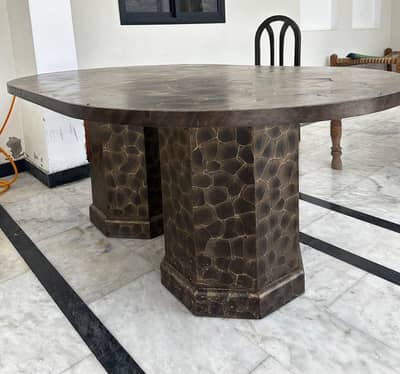 Dining table fore sale condition 10by10