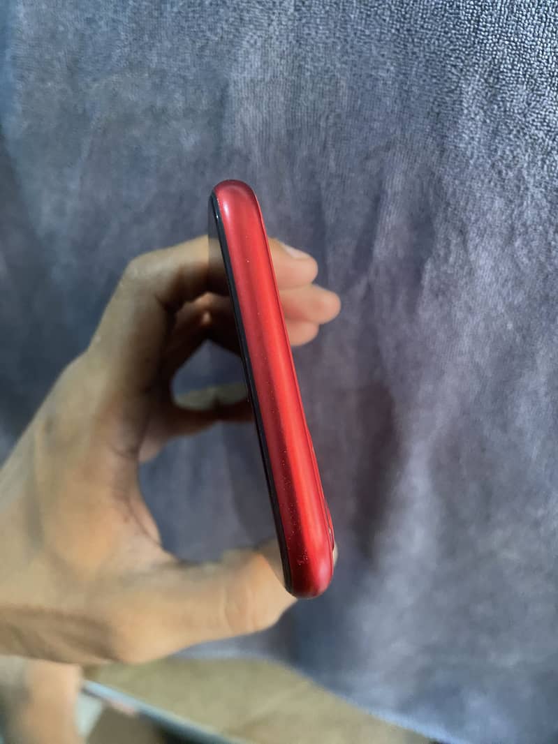 Apple iPhone 11 3