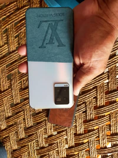 Vivo Y21T