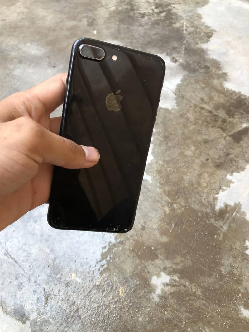 Apple iPhone 7 Plus 5
