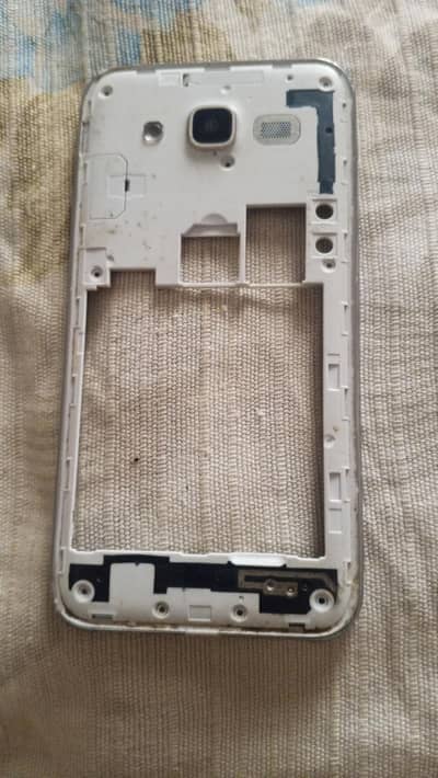 Samsung Mobile J5
