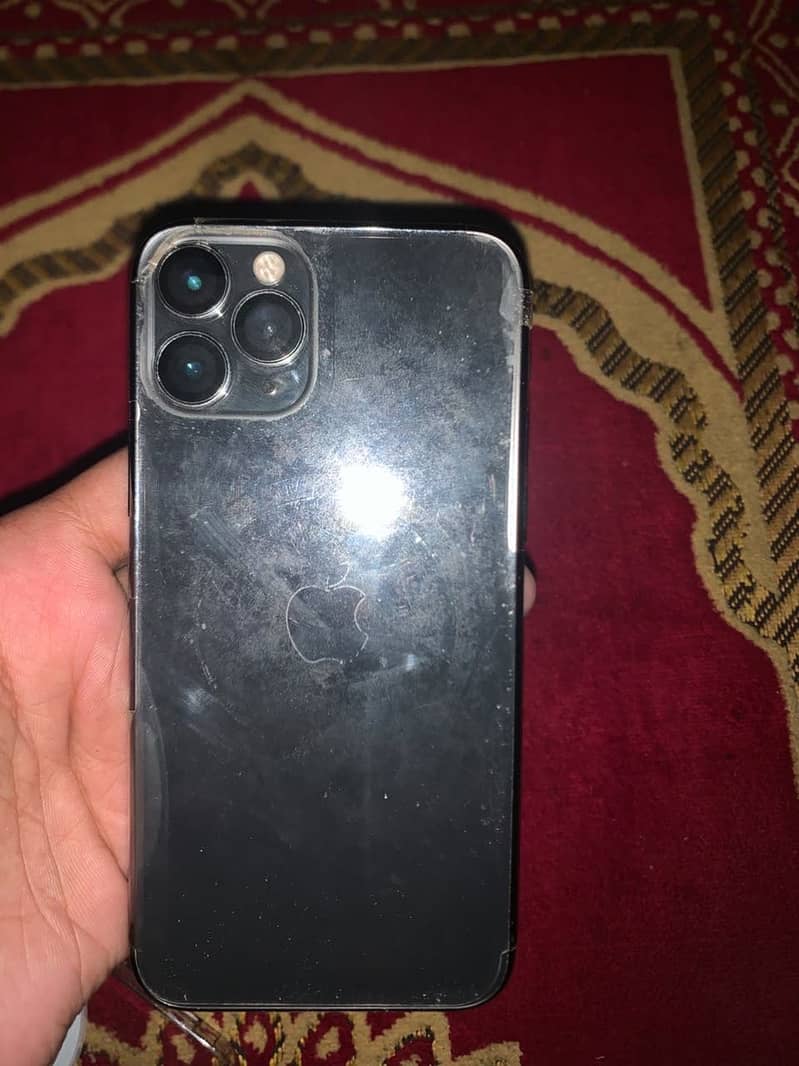 Apple iPhone 11 Pro 1