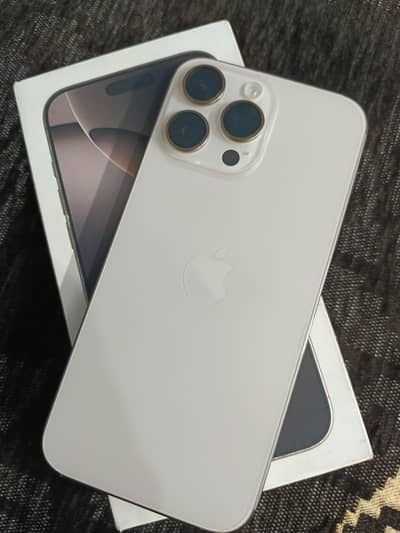 Apple iPhone 16 Pro Max