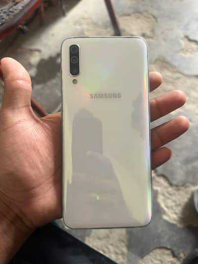 Samsung Mobile A70