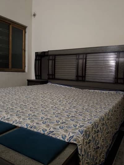 Bed sides table And dressing table