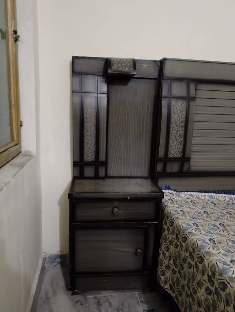 Bed sides table And dressing table 2