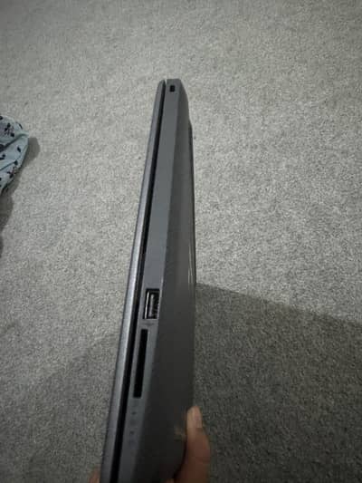 HP 15.6" AMD 7th Generation