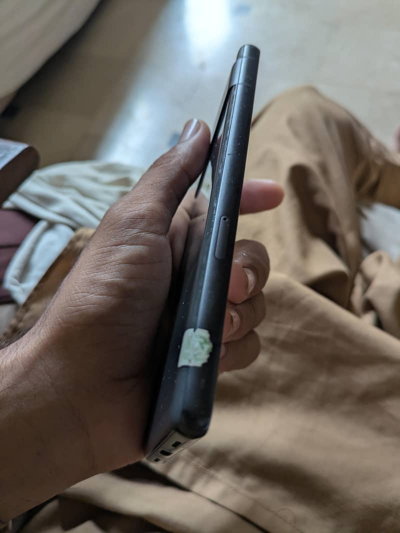 Google Pixel 7a 2
