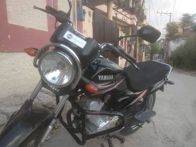 Yamaha YBZ 125CC Model 2017 Black color