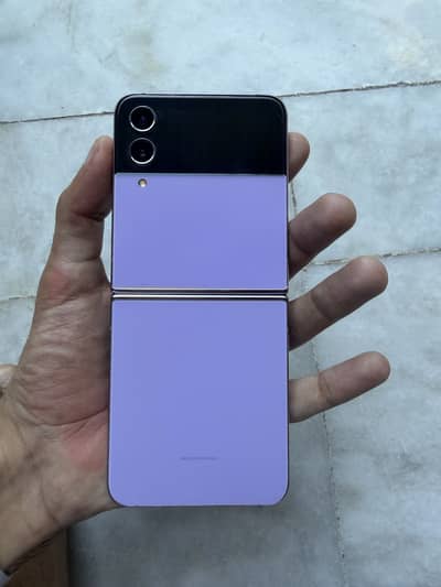 Samsung Mobile Z Flip 4