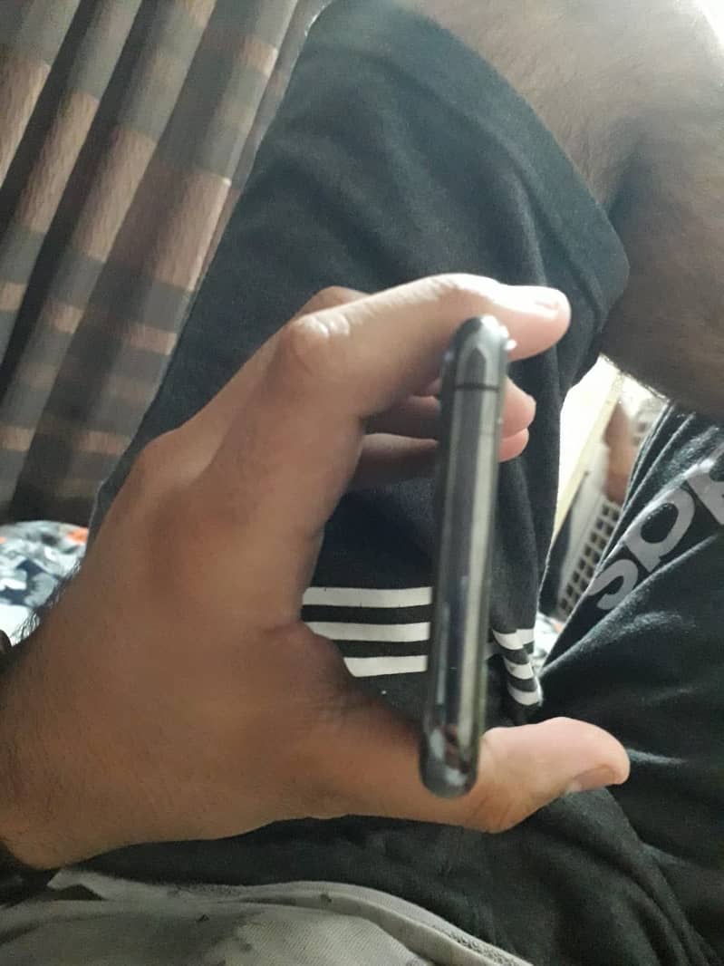Apple iPhone 11 Pro PTA Approved 2