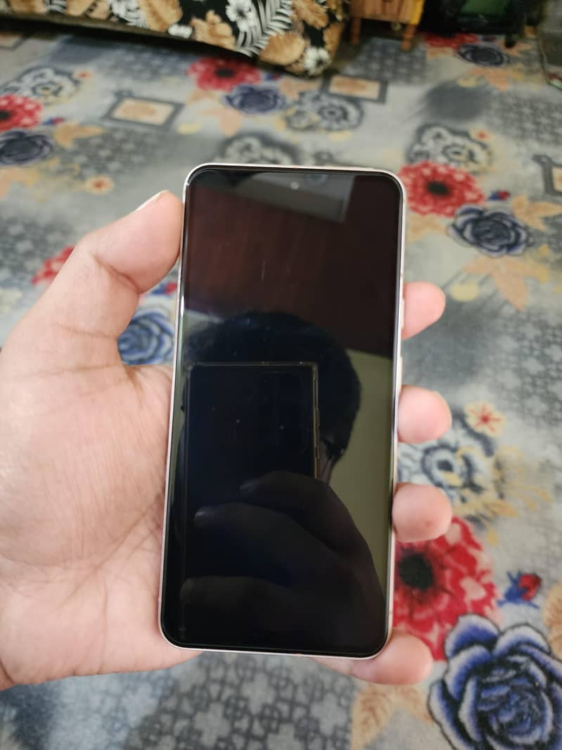 Google Pixel 8 1