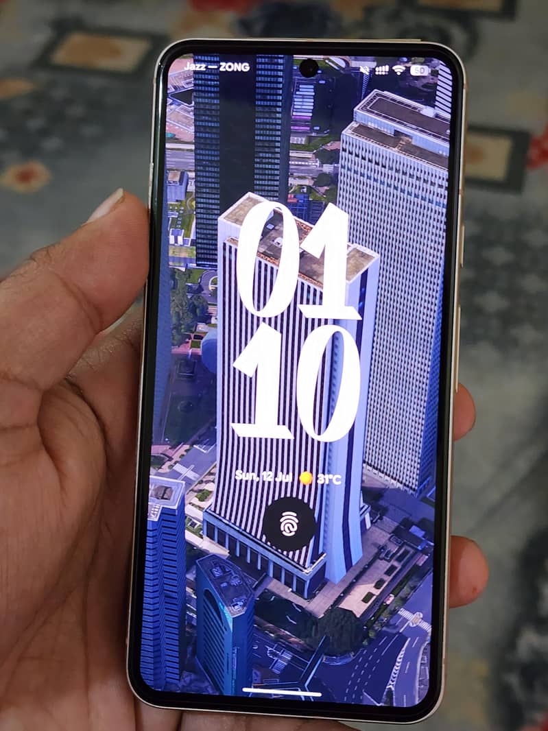 Google Pixel 8 5