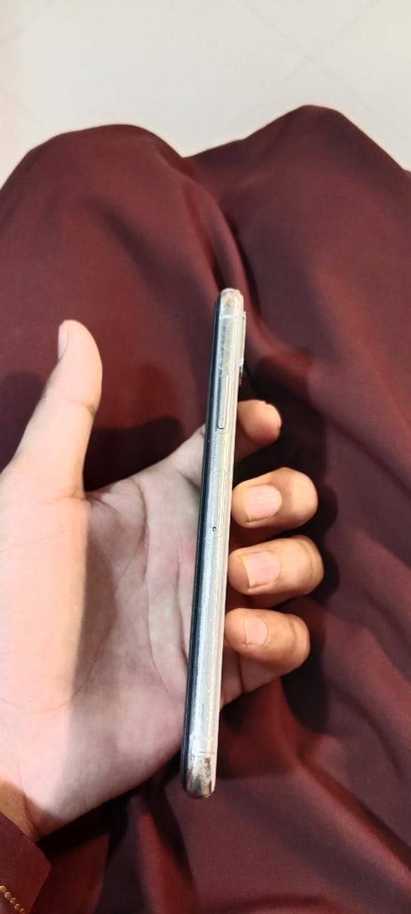 Apple iPhone X 1