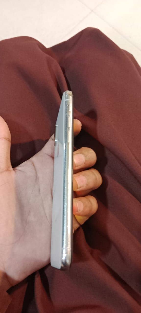 Apple iPhone X 2