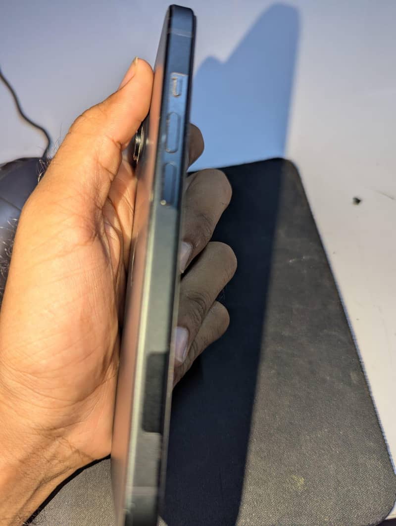 Apple iPhone 15 2
