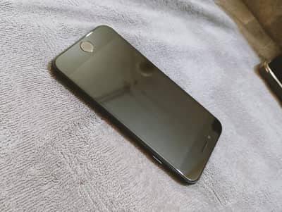iPhone se 2020 price ma kami kar do ga